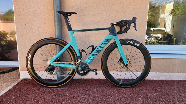 Used Canyon Aeroad CF SLX 7 Disc eTap 2023 2023 Road & Gravel, Green — image 1 of 4