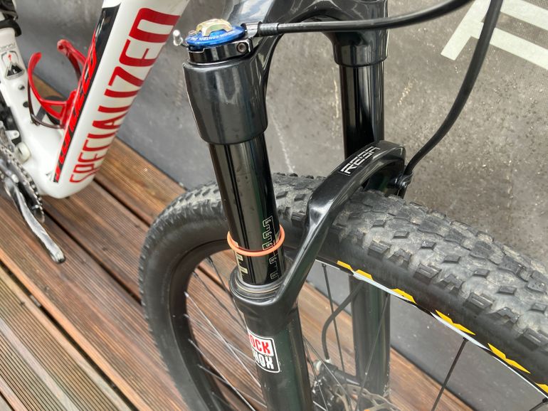 Used Specialized Epic Shimano Deore XT 2016 Mountainbike, White — image 5 of 6