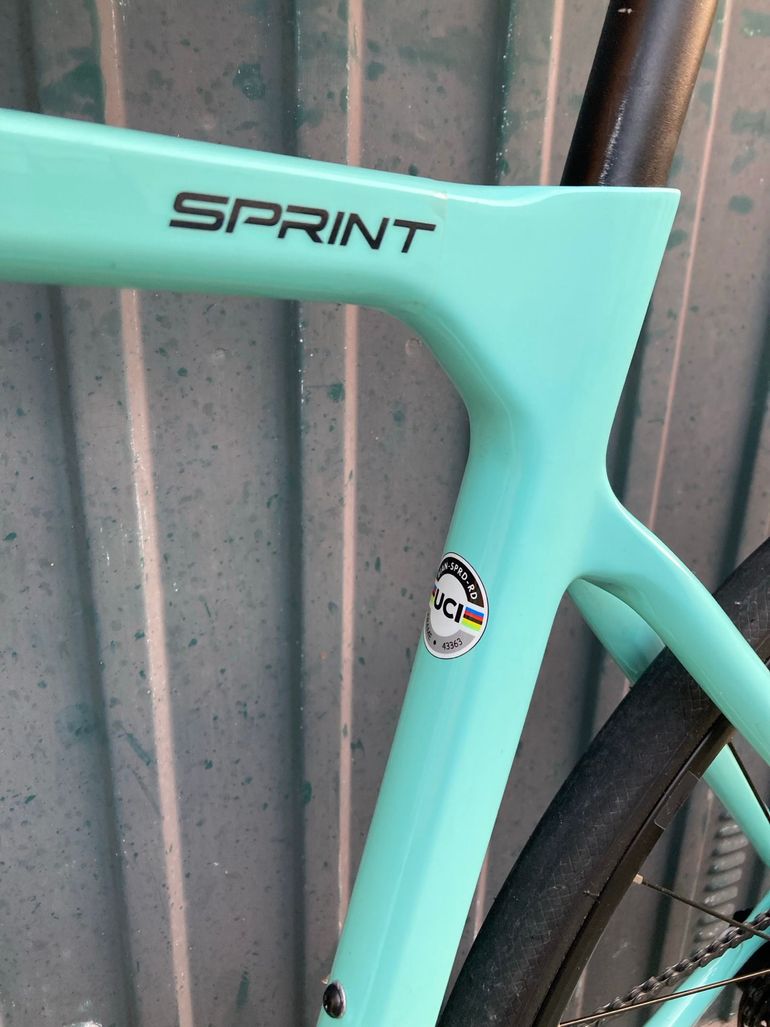 Used Bianchi Sprint Shimano 105 2024 Road & Gravel, Blue — image 9 of 11