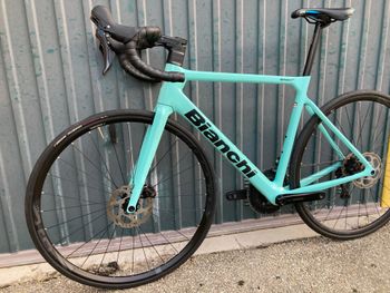 Used Bianchi Sprint Shimano 105 2024 Road & Gravel, Blue — image 2 of 11