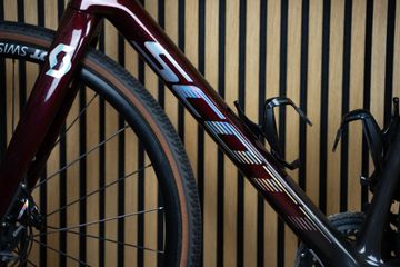Gebrauchtes Scott Addict RC 10 2023 2023 Road & Gravel, Rot — Bild 10 von 16