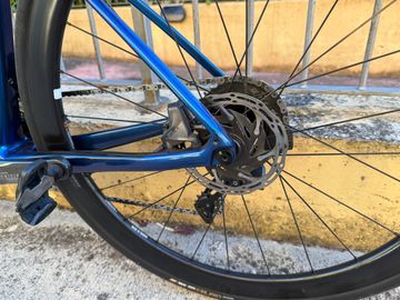 Used Giant Defy Advanced Pro 1 2021 2021 Road & Gravel, Blue — image 10 of 12