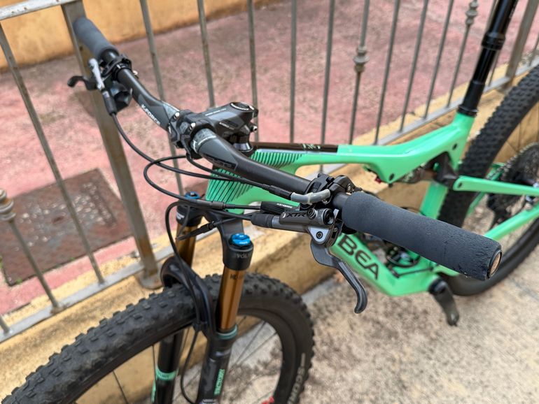 Used Orbea OIZ M-LTD 2020 2020 Mountainbike, Green, 29 — image 11 of 15
