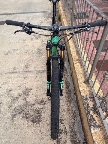 Used Orbea OIZ M-LTD 2020 2020 Mountainbike, Green, 29 — image 8 of 15