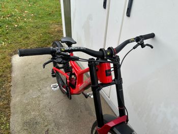 Used Santa Cruz V10 SRAM GX DH 2025 Mountainbike, Red — image 9 of 9