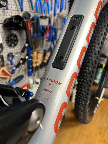 Used Mondraker F-podium SRAM GX Eagle AXS (T-Type) 2025 Mountainbike, Light Gray — image 4 of 16