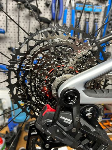 Used Mondraker F-podium SRAM GX Eagle AXS (T-Type) 2025 Mountainbike, Light Gray — image 3 of 16