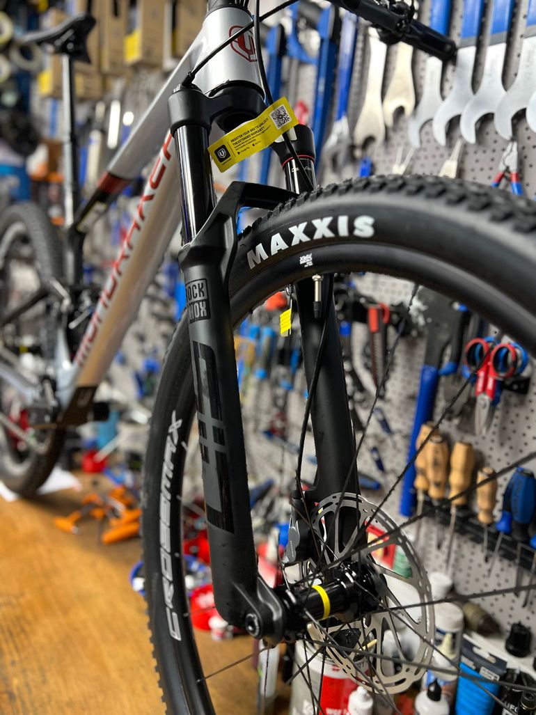 Used Mondraker F-podium SRAM GX Eagle AXS (T-Type) 2025 Mountainbike, Light Gray — image 7 of 16