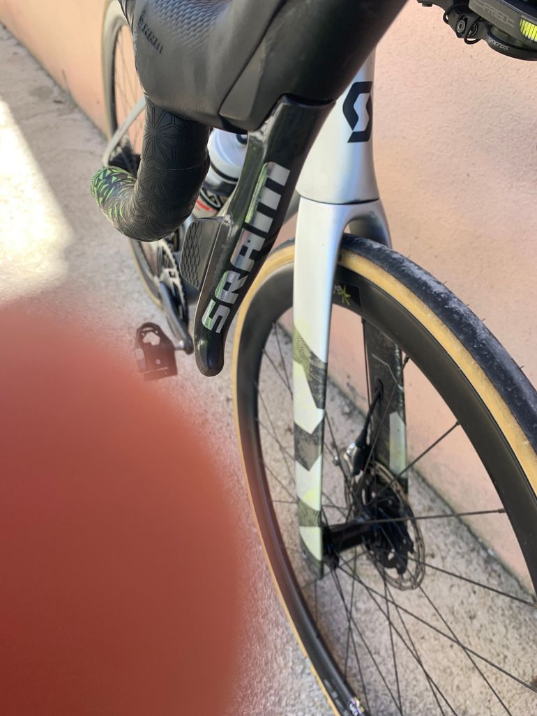 Used Scott Foil RC Ultimate 2024 2024 Road & Gravel, Light Gray — image 2 of 4
