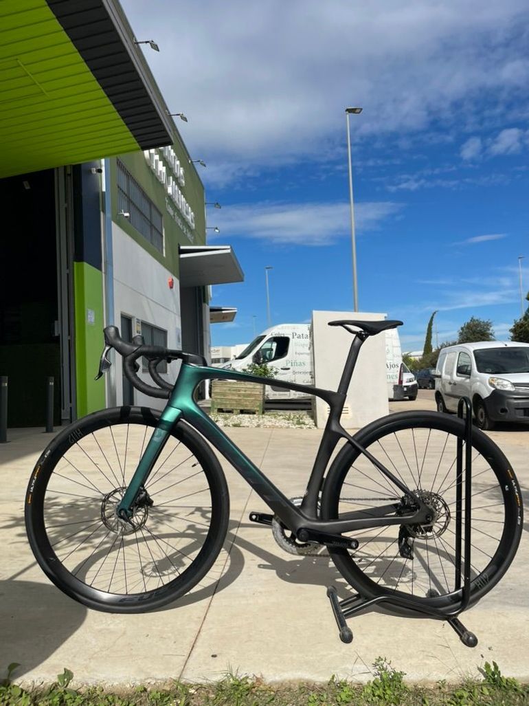 Used Scott 2021 2022 Road & Gravel, Green — image 2 of 18