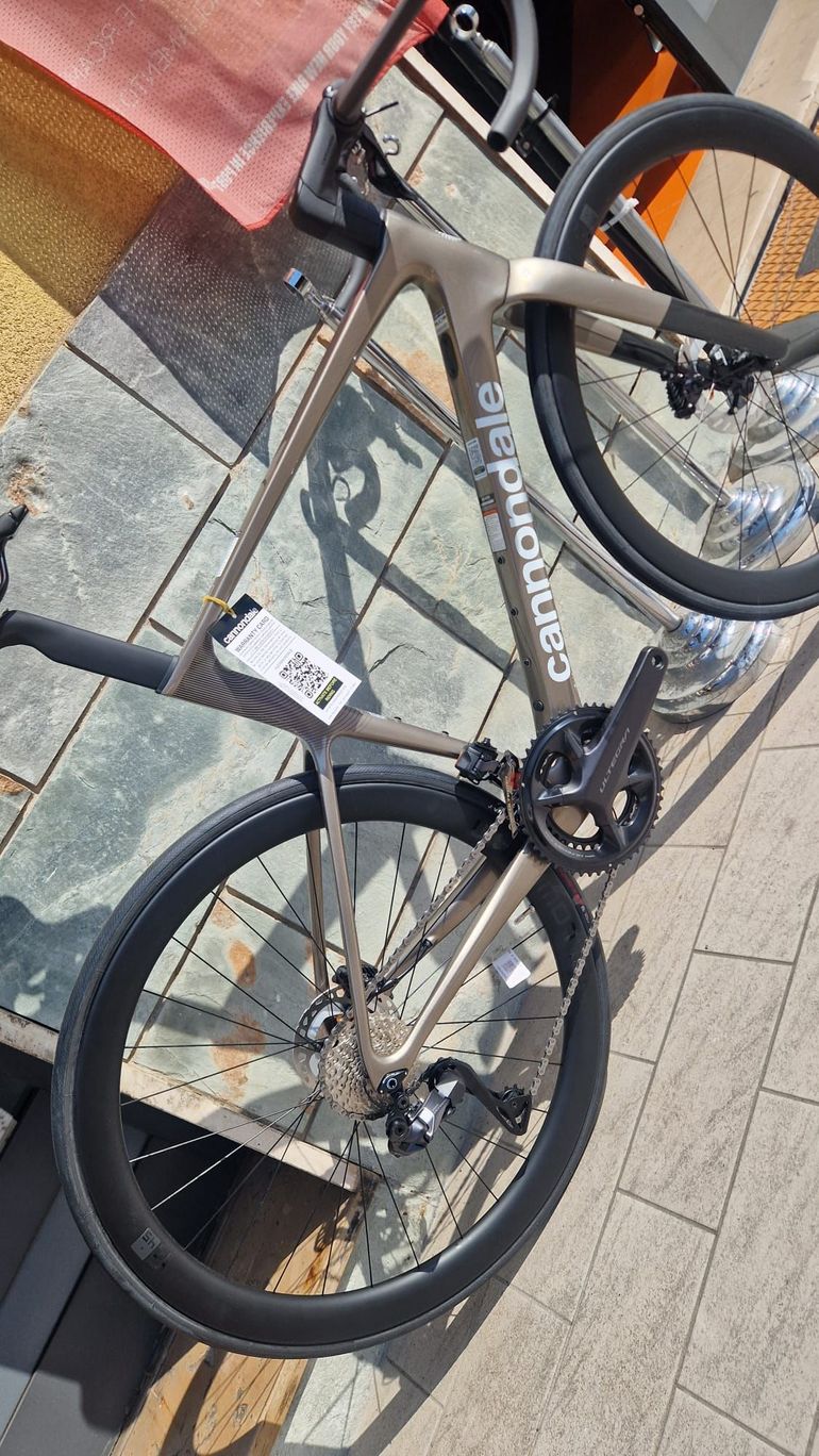 Used Cannondale SupeSix EVO 2 2025 Road & Gravel, Light Gray — image 2 of 7