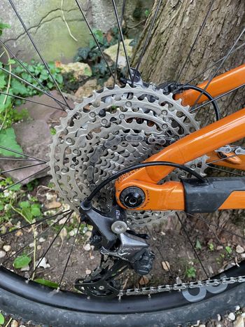 Used Orbea H30 2022 Mountainbike, Black — image 3 of 3