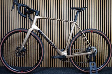 Used Bianchi Impulso PRO GRX 820 disc 2024 2024 Road & Gravel, Black — image 2 of 10