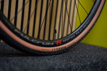 Used Bianchi Impulso PRO GRX 820 disc 2024 2024 Road & Gravel, Black — image 7 of 10