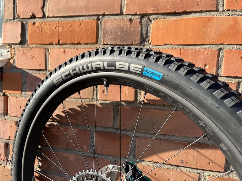 Santa Cruz Tallboy SRAM X0 Eagle AXS (T-Type) 2024 Mountainbike usato, Bianco — immagine 7 di 8