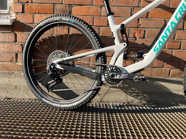 Santa Cruz Tallboy SRAM X0 Eagle AXS (T-Type) 2024 Mountainbike usato, Bianco — immagine 3 di 8