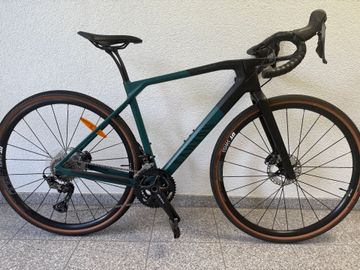 Used Canyon Grail Shimano GRX 2022 Road & Gravel, Green — image 1 of 9