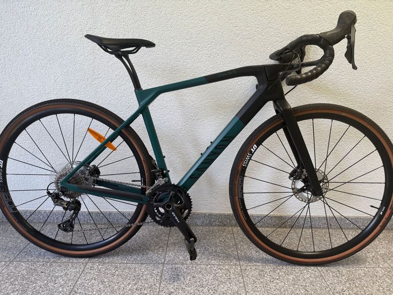 Used Canyon Grail Shimano GRX 2022 Road & Gravel, Green — image 1 of 9