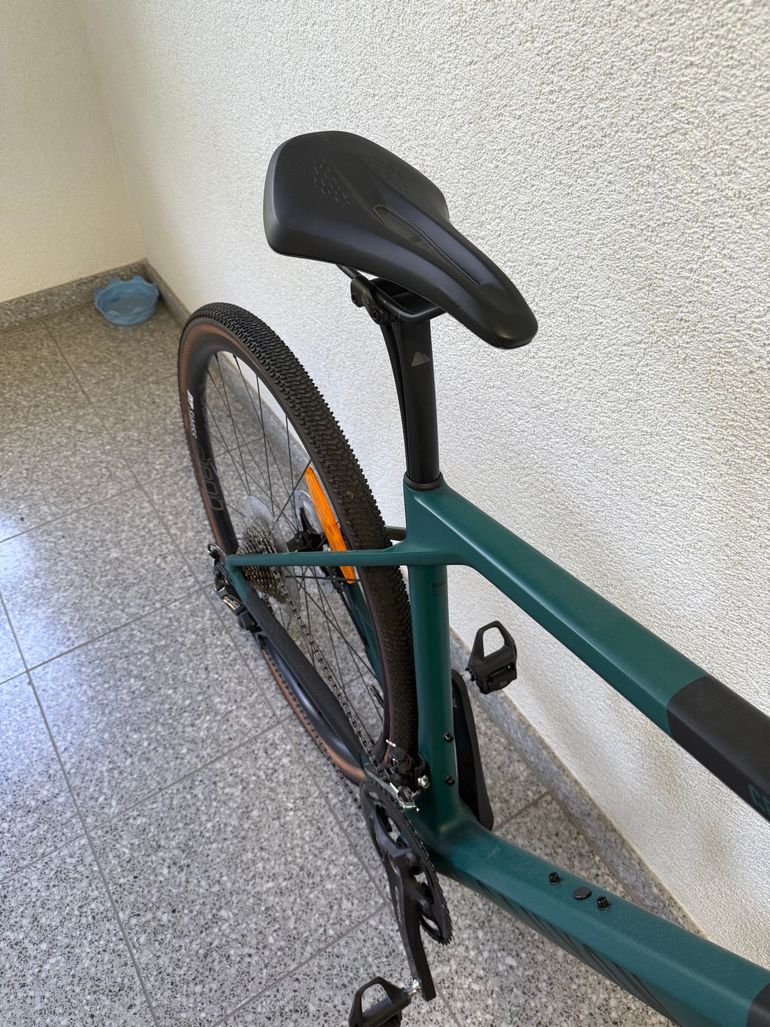 Used Canyon Grail Shimano GRX 2022 Road & Gravel, Green — image 8 of 9