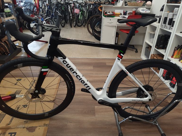 Used Guerciotti Eureka CXS 2025 Road & Gravel, White — image 2 of 3