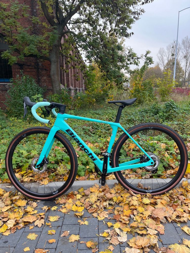 Used Bianchi Impulso PRO GRX 820 disc 2024 2024 Road & Gravel, Green — image 2 of 4