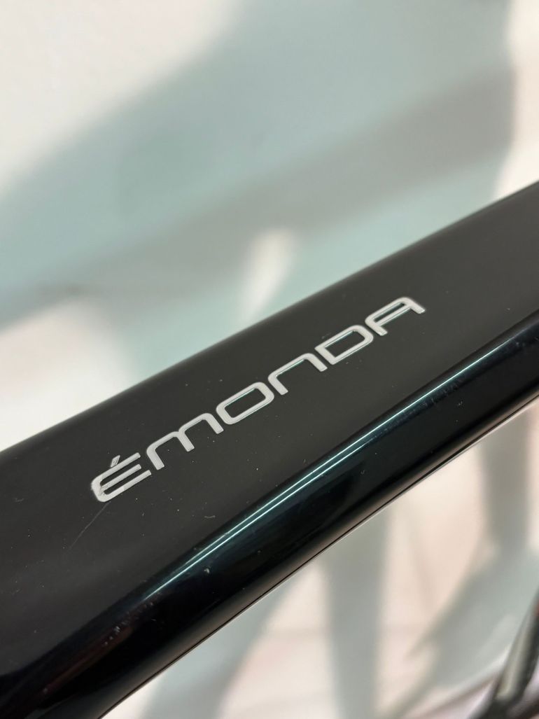 Used Trek Emonda SL6 2021 Road & Gravel, Red — image 11 of 11