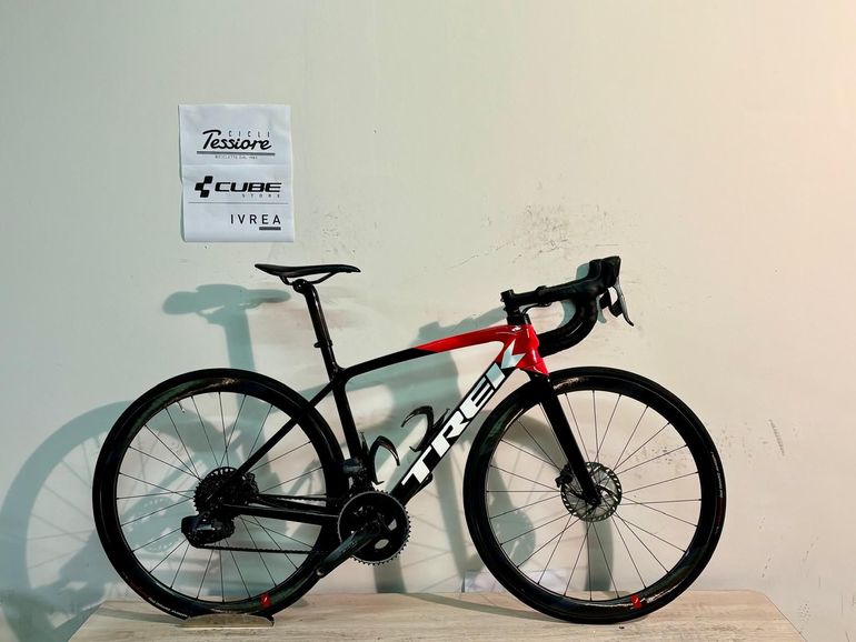 Used Trek Emonda SL6 2021 Road & Gravel, Red — image 1 of 11