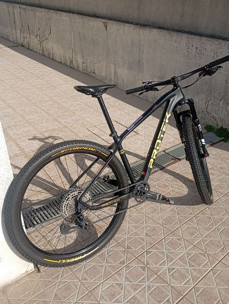 Used Protek V9c 2020 Mountainbike, Black — image 3 of 5