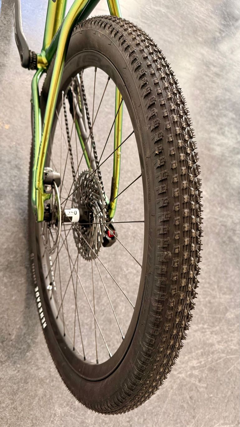 Used Specialized Chisel Frameset 2023 Individualaufbau 2023 Mountainbike, Green — image 5 of 9