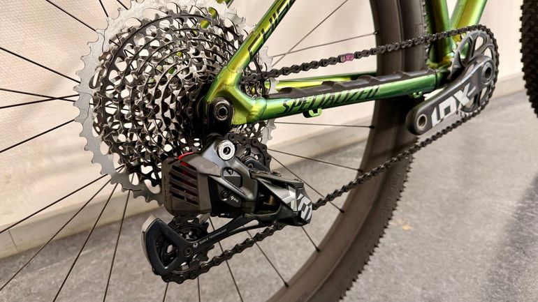 Used Specialized Chisel Frameset 2023 Individualaufbau 2023 Mountainbike, Green — image 4 of 9