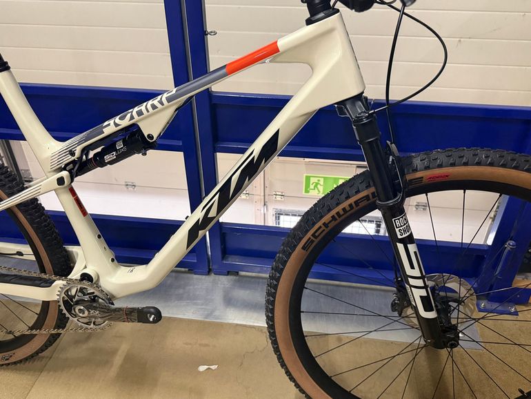Used KTM Scarp Prime 2025 Mountainbike, White — image 3 of 8