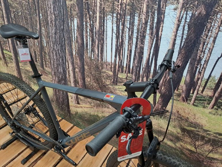 Used CUBE REACTION C:62 PRO 2023 2023 Mountainbike, Hellgrau, 29 — image 5 of 5