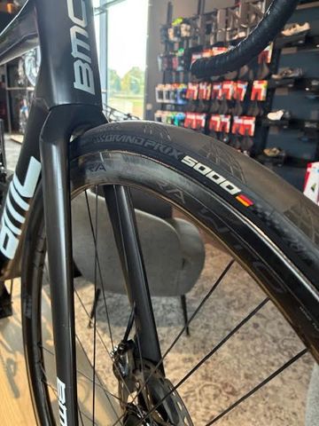 Used BMC Teammachine SLR01 TWO 2023 2023 Road & Gravel, Black — image 3 of 7