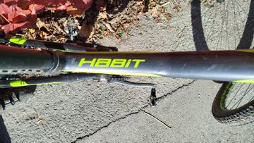 Used Cannondale Habit Carbone 3 2016 Mountainbike, Black — image 5 of 12