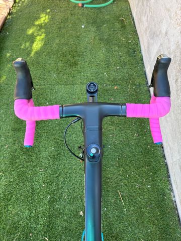 Used Giant Defy Shimano Ultegra Di2 2022 Road & Gravel, Black — image 6 of 13
