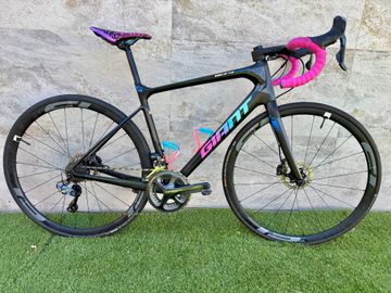Used Giant Defy Shimano Ultegra Di2 2022 Road & Gravel, Black — image 7 of 13