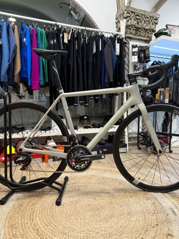 Used MMR 10 2024 Road & Gravel, White — image 1 of 4