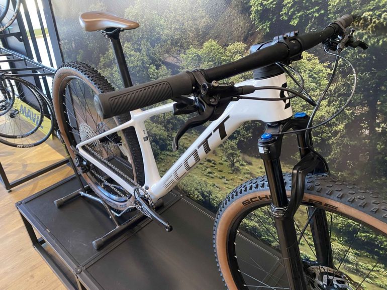 Used Scott Scale 930 2024 Mountainbike, White — image 3 of 6