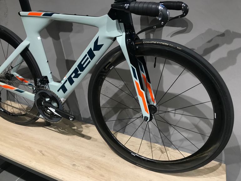 Used Trek Speed Concept 7.5 2017 2017 Road & Gravel, Light Gray — image 2 of 3