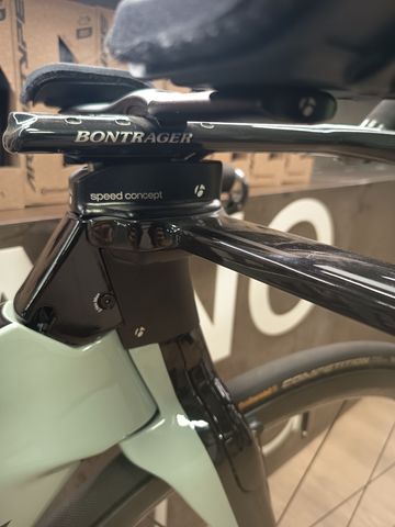 Used Trek Speed Concept 7.5 2017 2017 Road & Gravel, Light Gray — image 3 of 6