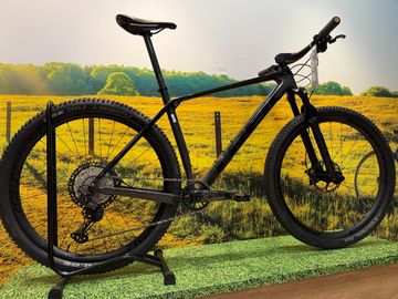 Used Trek Procaliber 9.8 2023 2023 Mountainbike, Black, 29 — image 3 of 5