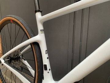 Used Cervélo FRAMESET ASPERO+Handlebar+Stem Frameset 2025 Road & Gravel, White — image 4 of 7
