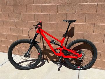 Used YT Industries Capra CORE 3 29 2022 2022 Mountainbike, Red, 29 — image 5 of 7