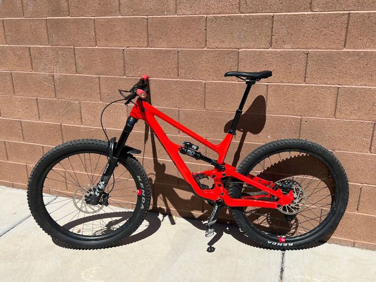 Used YT Industries Capra CORE 3 29 2022 2022 Mountainbike, Red, 29 — image 5 of 7