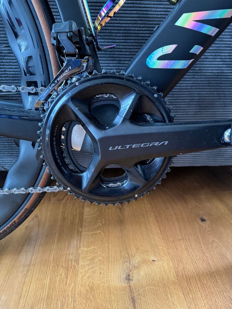 Used Canyon Aeroad CFR Di2 2024 2024 Road & Gravel, Black — image 5 of 7