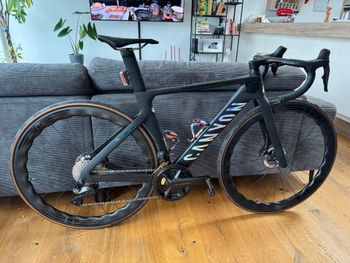 Used Canyon Aeroad CFR Di2 2024 2024 Road & Gravel