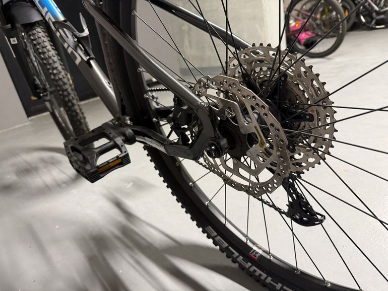 Used Qayron Spyro MKII 5 2022 Mountainbike, Blue — image 7 of 11
