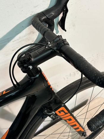Used Giant PRO 1 2016 Road & Gravel, Orange — image 11 of 13