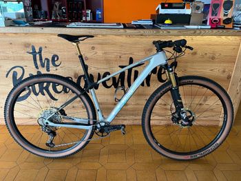 Used CUBE ELITE C:62 PRO 2023 2023 Mountainbike, Light Gray, 29 — image 5 of 6