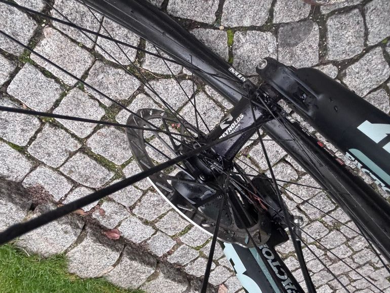 Used Pivot Trailcat Lt 2025 Mountainbike, Light Gray — image 8 of 15
